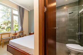 Golden Walls Homestay