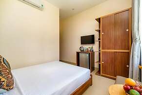 Golden Walls Homestay