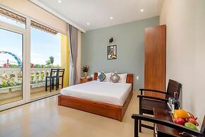 Golden Walls Homestay