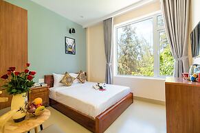 Golden Walls Homestay
