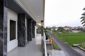 OYO 999 Garuda Guesthouse