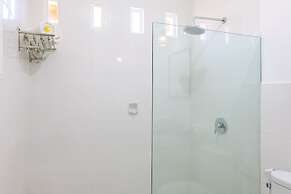 Bungalow And Restaurant Anda