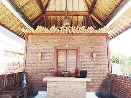 Bungalow And Restaurant Anda