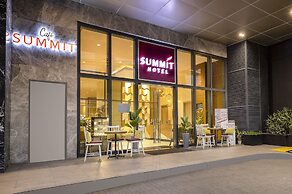 Summit Hotel Greenhills