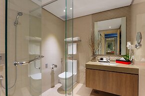 Summit Hotel Greenhills