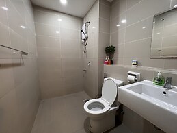 LTS Homestay at Sutera Avenue