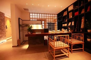 Yinlu Bedroom Fenghuang Hongqiao Shop