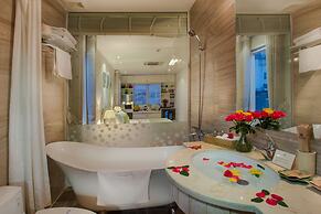 Mercury Central Hotel Hanoi