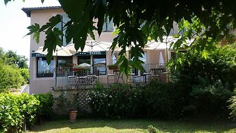 Hotel Coté Rivage