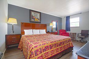 OYO Hotel McAlestar OK S Main St