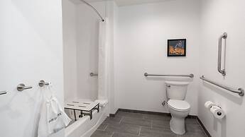 Hampton Inn Riverside Downtown