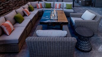 Hampton Inn Riverside Downtown