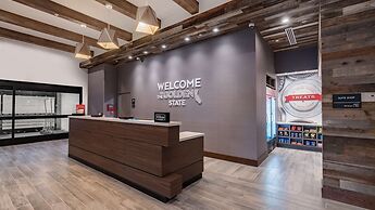 Hampton Inn Riverside Downtown