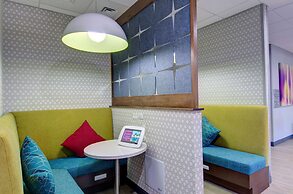 Hampton Inn & Suites Portland West