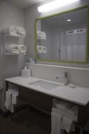 Hampton Inn & Suites Portland West