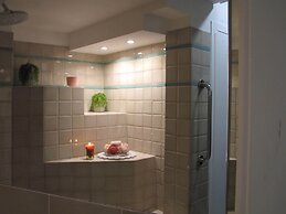 Bella addormentata e il principe Calaf