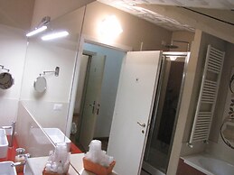 Bella addormentata e il principe Calaf