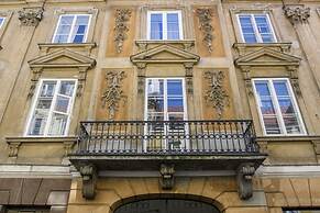 Old Town Folk Apartment