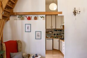 Old Town Folk Apartment