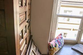 Old Town Folk Apartment
