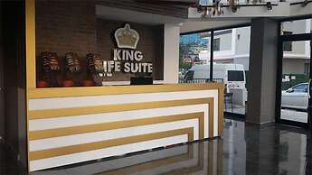 King Life Suite