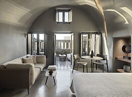 Kivotos Santorini - Preferred Hotels & Resorts