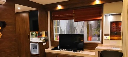 Shivers Oasis Luxury rooms