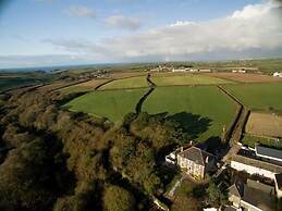 Nanplough Country House and Cottages