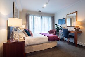 Toodle's Stylish stay on Queen Street