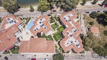 Meliti Waterfront Suites