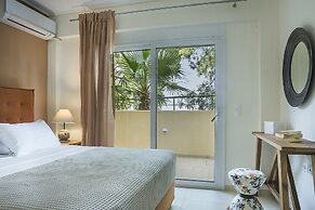 Meliti Waterfront Suites