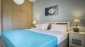 Meliti Waterfront Suites