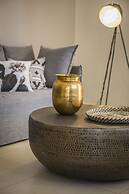 Meliti Waterfront Suites