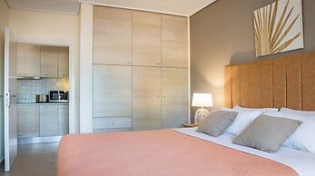 Meliti Waterfront Suites