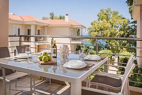 Meliti Waterfront Suites