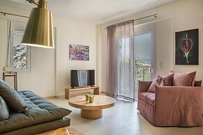 Meliti Waterfront Suites