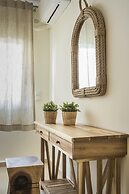 Meliti Waterfront Suites