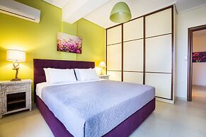 Meliti Waterfront Suites