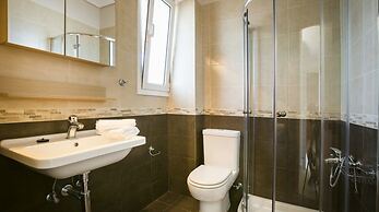 Meliti Waterfront Suites