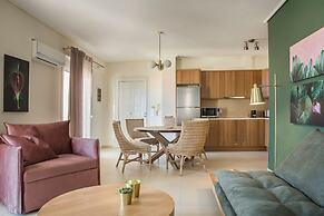 Meliti Waterfront Suites