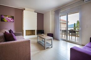 Meliti Waterfront Suites