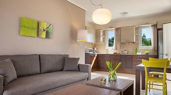 Meliti Waterfront Suites