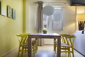 Meliti Waterfront Suites