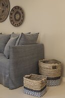 Meliti Waterfront Suites