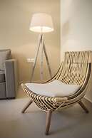 Meliti Waterfront Suites