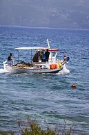 Meliti Waterfront Suites