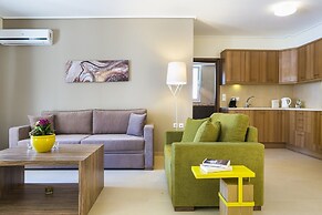 Meliti Waterfront Suites