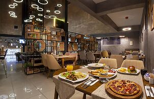 Marinn Deluxe Hotel