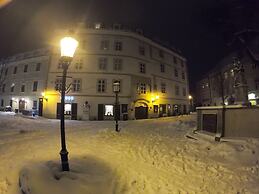 Downtown Apartment Bratislava