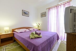 Oreb's Dream Apartments